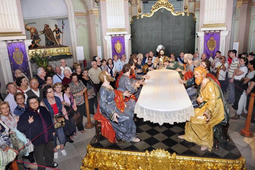 Judas vuelve a ser pelirrojo en el paso de la última cena de ...