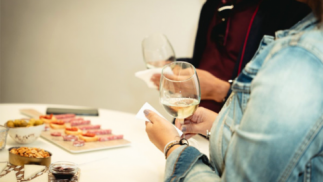 Cata de vinos con picoteo y visita a las bodegas en Museo del Vino Hacienda del Carche Casa de la Ermita